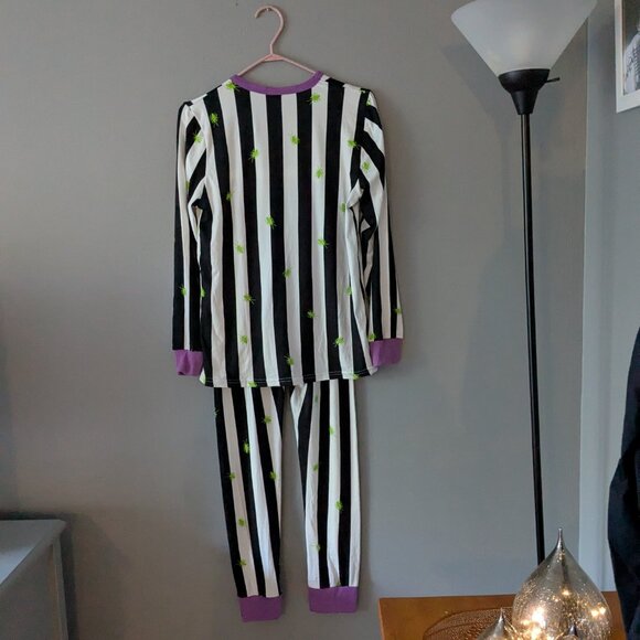 Beetle Juice PJ's  oversized fit - Picture 4 of 6